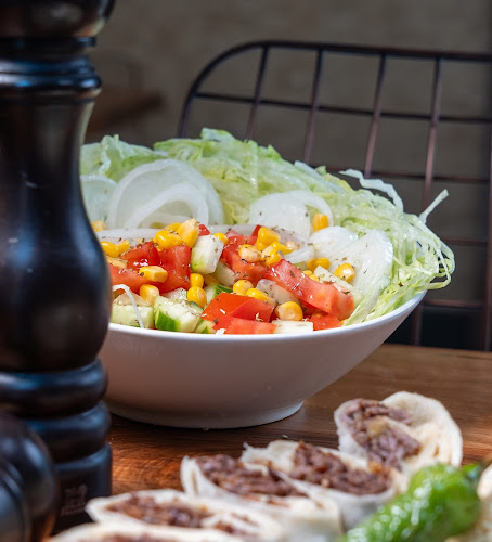 Pia Pizza Kebab - Gastronomie und Hotellerie