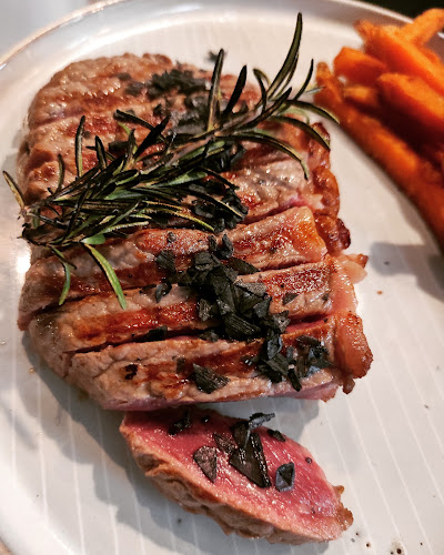 LOLA - Spanisches Restaurant - Gastronomie und Hotellerie