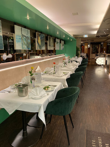 Comentarii opinii despre Schicker Restaurant - Catering - Vinothek - Café - Rösterei