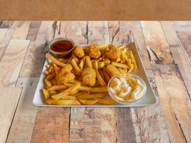 Comentarii opinii despre DELUXE-Kebab Pizza Burger