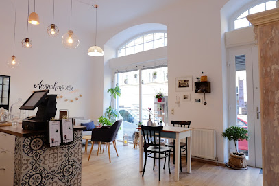 ausnahmsweise - Café für vegane, glutenfreie Kuchen