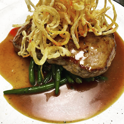 Opinii despre Gasthaus Rössle - Nenzing, Österreich în Nenzing - Gastronomie und Hotellerie