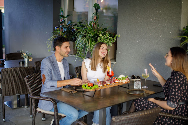 Opinii despre Pizza Plus în Villach - Gastronomie und Hotellerie