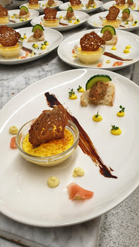 Opinii despre KOSIS Fun Food Bar în Fügen - Gastronomie und Hotellerie