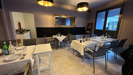 Takan's Delikatessen