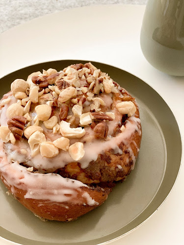 Szihn Bäckerei Filiale Liesing Bahnhof - Gastronomie und Hotellerie