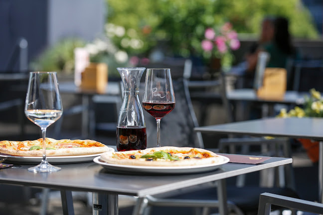 Piazza Café-Restaurant