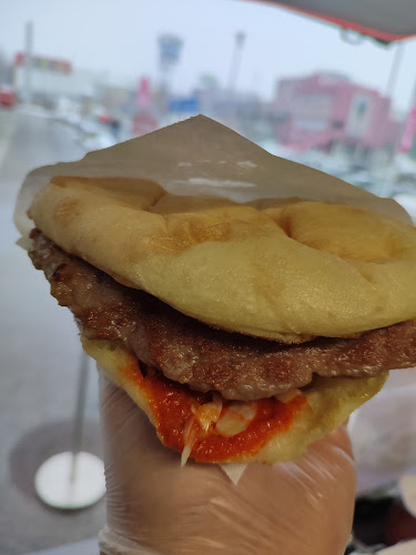 MEAT&STUFF Petrovic e.U. - Gastronomie und Hotellerie