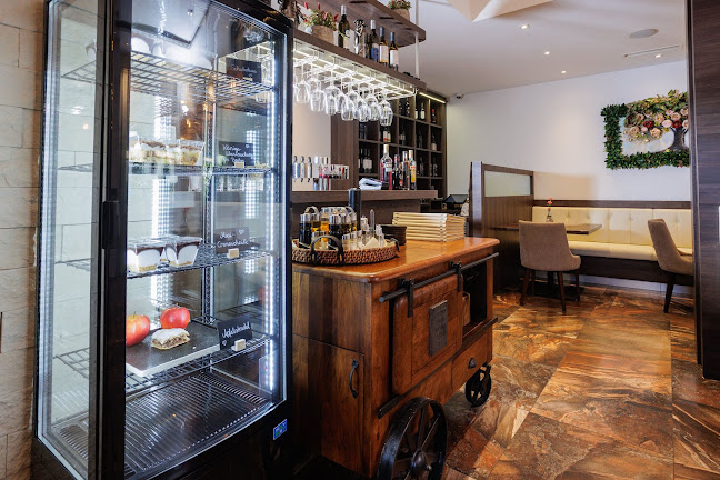 Pizza Plus - Gastronomie und Hotellerie