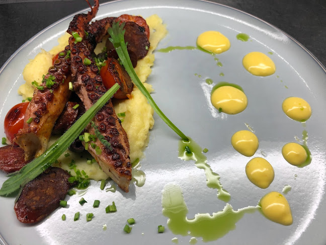 Schicker Restaurant - Catering - Vinothek - Café - Rösterei - Gastronomie und Hotellerie