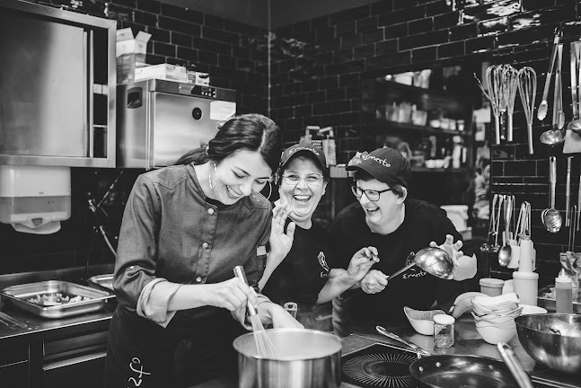 Ernesto caffè. osteria. weinbar - Gastronomie und Hotellerie