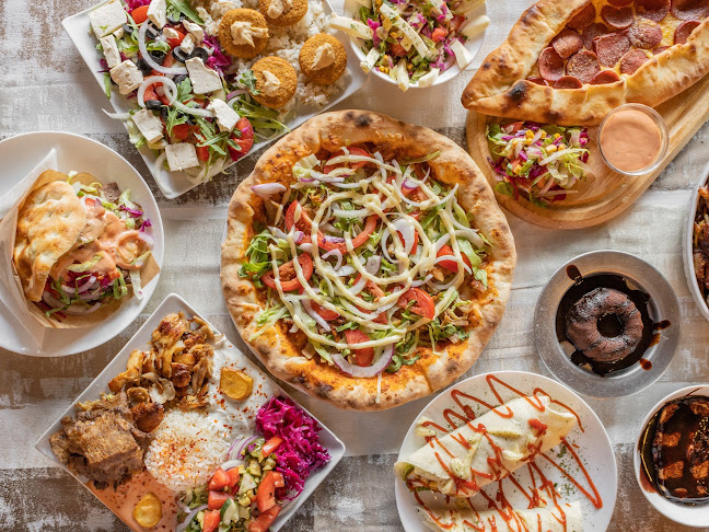 DELUXE-Kebab Pizza Burger