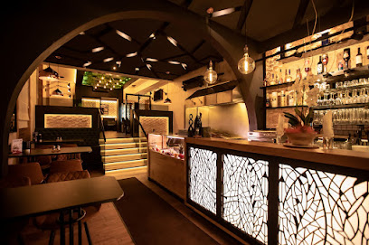 XxXL Grill Restaurant