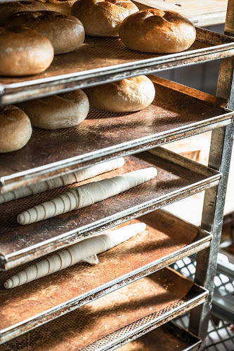 Comentarii opinii despre Szihn Bäckerei Filiale Liesing Bahnhof