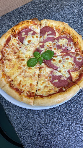 Opinii despre alla casa - Das Pizza-Wirtshaus în Bruck an der Mur - Gastronomie und Hotellerie