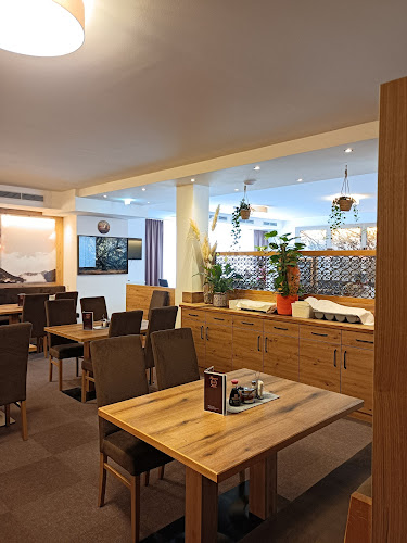 Opinii despre Hongmei Asia Restaurant în Zell am See - Gastronomie und Hotellerie