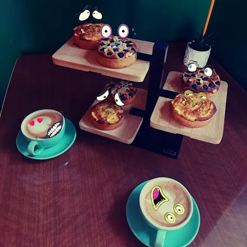 Opinii despre Café IIN în Wien - Gastronomie und Hotellerie