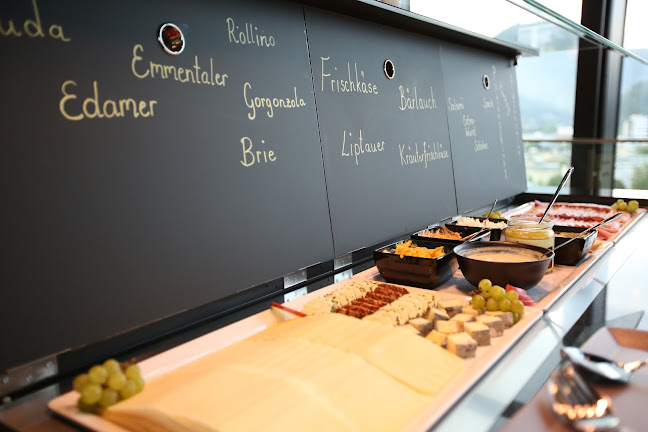 hu:goes14 Rooftop Bar & SkyBREAKFAST (hugoes14) - Salzburg