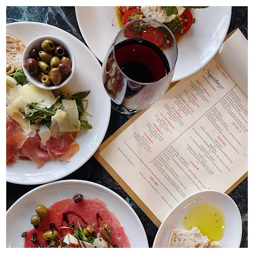 Superstanza - Gastronomie und Hotellerie