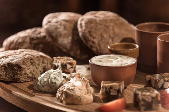 Ritterkuchl zu Hall - Restaurant und Gasthaus - Gastronomie und Hotellerie