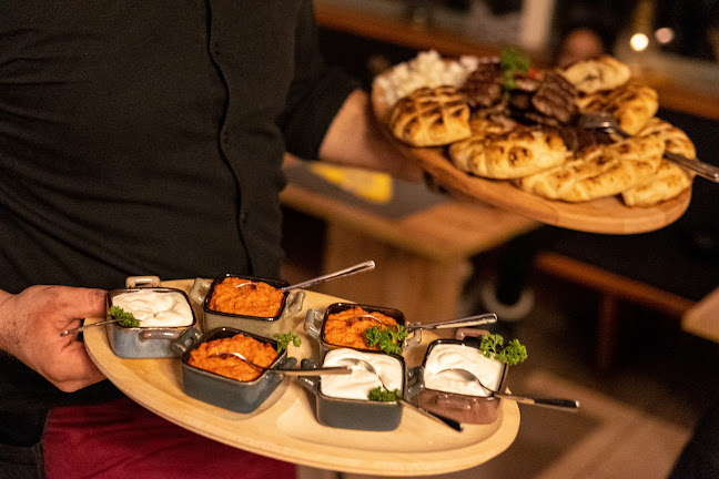 Opinii despre Balkan Food Factory în Kitzbühel - Gastronomie und Hotellerie