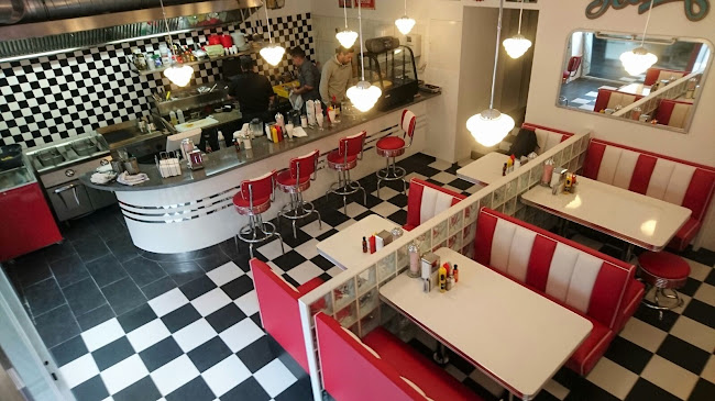 Teddy's American Diner