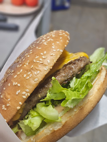 Tugi Imbiss - Gastronomie und Hotellerie