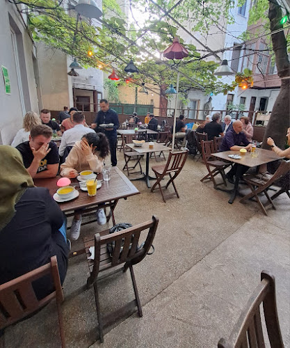 Nam Nam - Gastronomie und Hotellerie