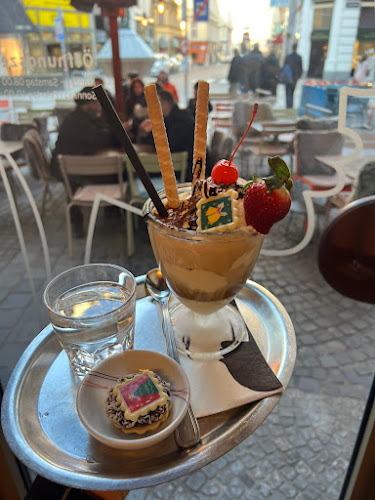 Opinii despre caffè DELIA'S în Wien - Gastronomie und Hotellerie