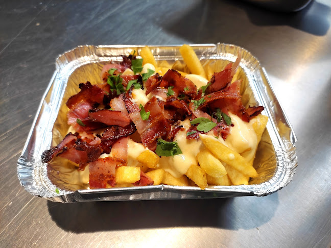 Opinii despre Ninetynine Burger-Bosna-Pizza în Nußdorf-Debant - Gastronomie und Hotellerie