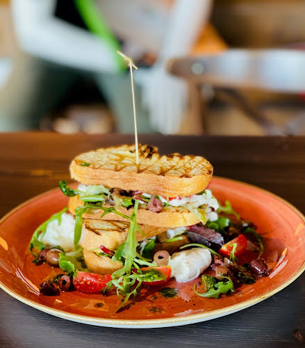 Ernesto caffè. osteria. weinbar - Gastronomie und Hotellerie