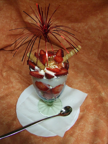 Opinii despre Café Bar Börserl în Velden am Wörthersee - Gastronomie und Hotellerie