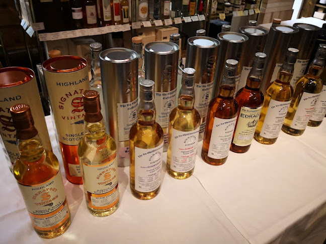 Comentarii opinii despre Vinothek St. Stephan / KVMG Weinhandel GmbH