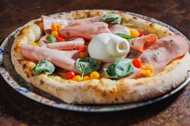 Pizza Plus - Gastronomie und Hotellerie