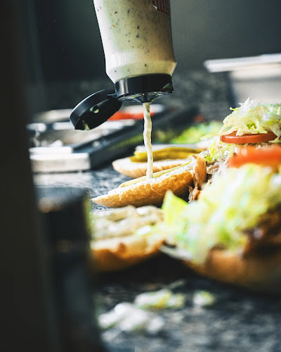 Opinii despre Bruck's Kebap în Trautmannsdorf an der Leitha - Gastronomie und Hotellerie