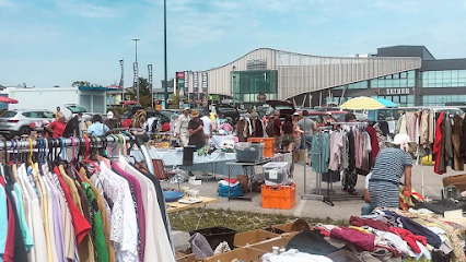 Mega Flohmarkt SCS