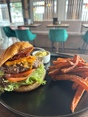 Opinii despre Sky53 în Wiener Neudorf - Gastronomie und Hotellerie