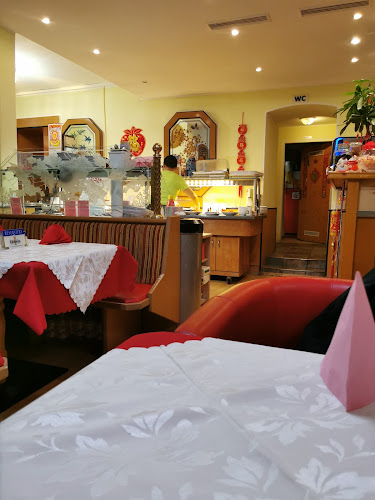 Opinii despre China-Restaurant San Shui Jia Juan în Neumarkt am Wallersee - Gastronomie und Hotellerie