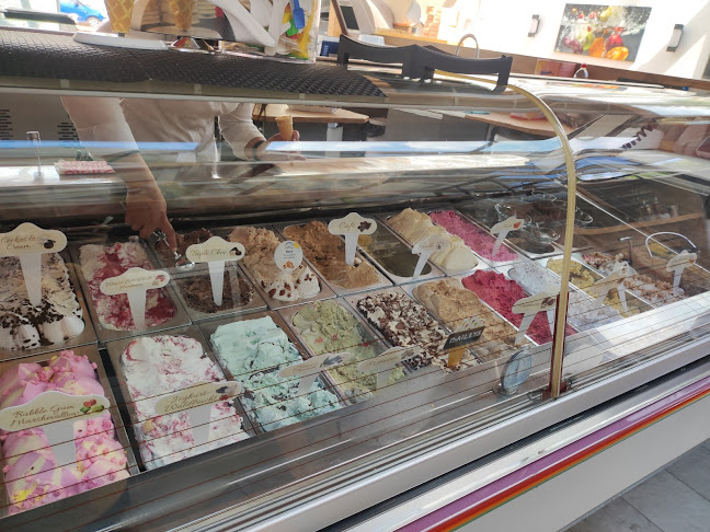 Pomodoro e Basilico Pizzeria - Gastronomie und Hotellerie