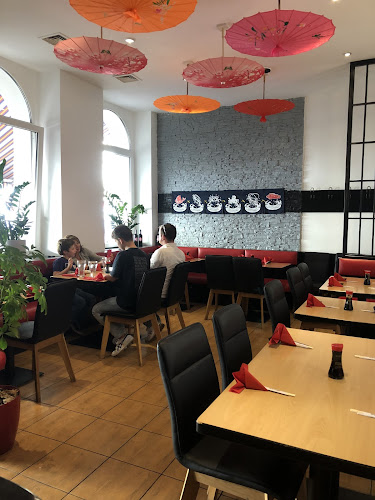 Comentarii opinii despre Hitomi