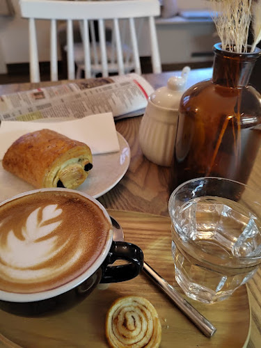 Mille Fleurs Café & More - Gastronomie und Hotellerie