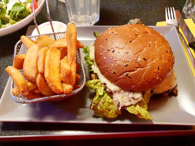 Buffalo Regau Cafe-Bar-Restaurant - Gastronomie und Hotellerie