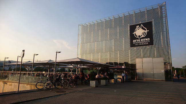 Lentos Cafe-Bar-Restaurant