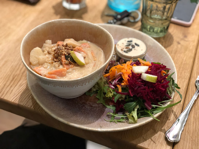 Secret Garden Café Restaurant - Gastronomie und Hotellerie