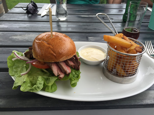 Opinii despre Pizzeria Magno Rif am Golfplatz în Rif - Gastronomie und Hotellerie