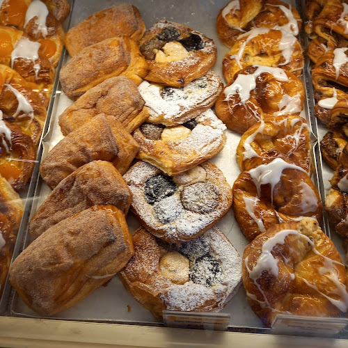 Lorenz-Bayer-Platz 19, 1170 Wien