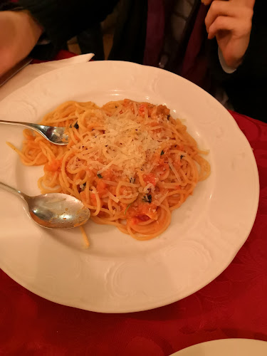 Opinii despre Trattoria Castel Nuovo în Klosterneuburg - Gastronomie und Hotellerie