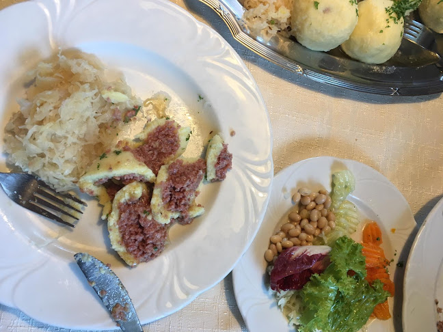 Opinii despre Gasthaus Mayrhof în Mattsee - Gastronomie und Hotellerie