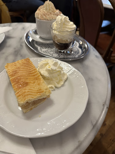 Opinii despre k.u.k. Hofbäckerei Café în Linz - Gastronomie und Hotellerie