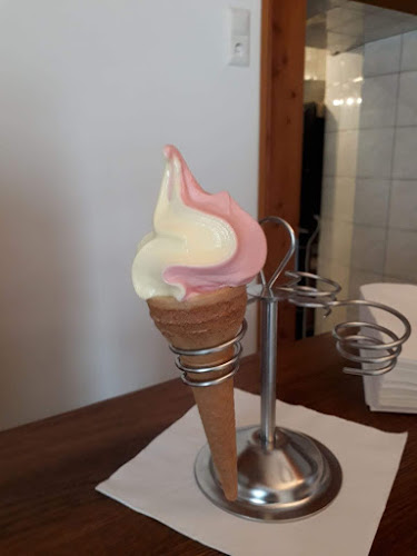 Opinii despre Schallerwirt Gasthaus-Pizzeria în Treffen am Ossiacher See - Gastronomie und Hotellerie